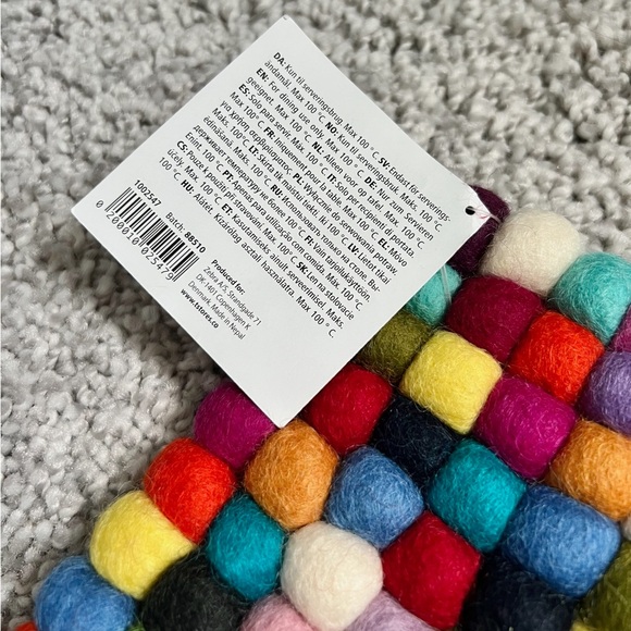Colourful Trivet for Hot Dishes/Pots 100% Wool NEW WITH TAGS - Picture 10 of 11